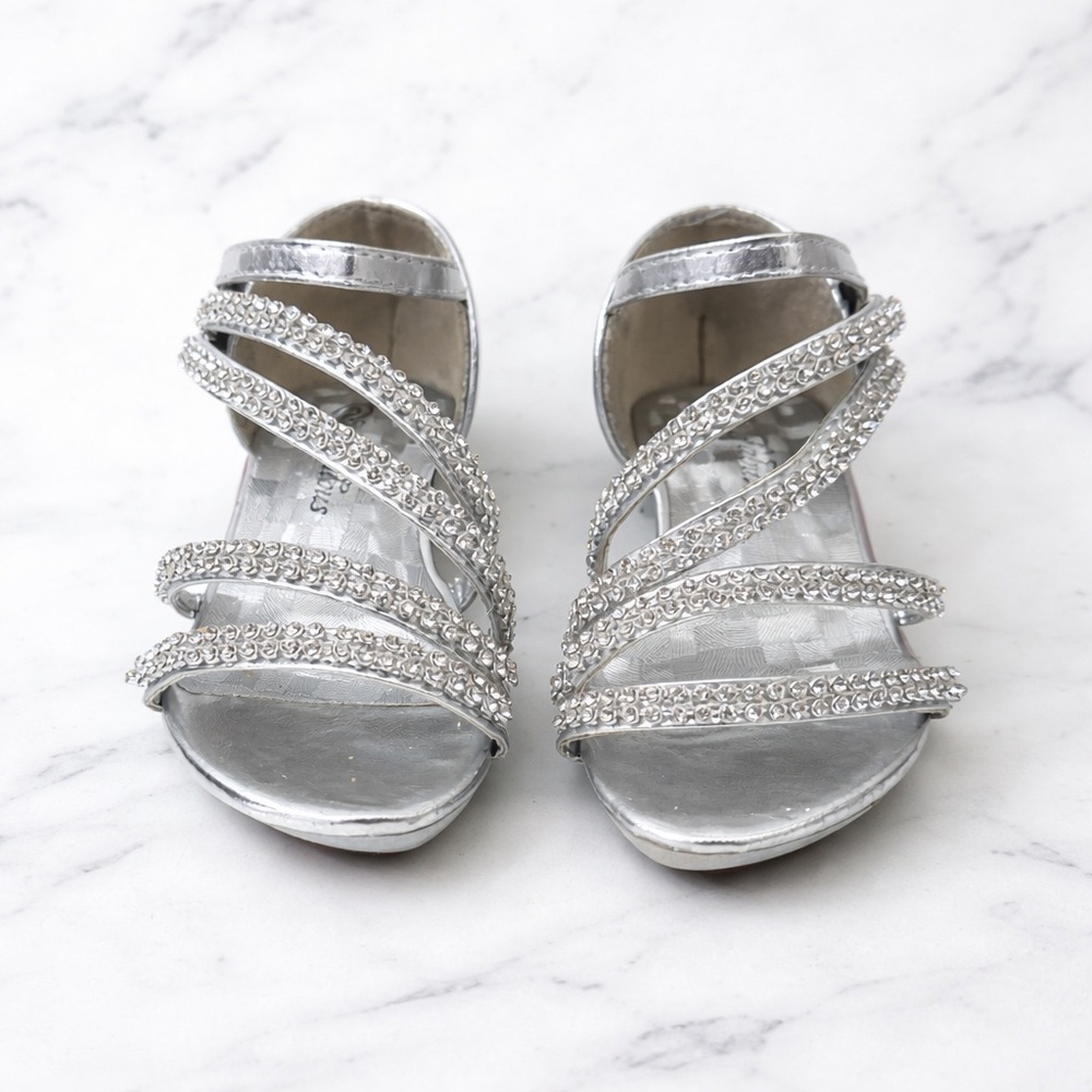 Fabulous Little Girls Rhinestone Kitten Heels – Size 5